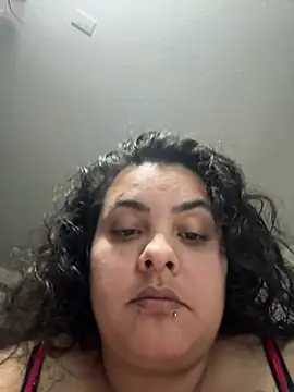 Snapshot of DatBishYouMiss chatting on December 26, 12:25 am DatBishYouMiss online show from December 26, 12:25 am