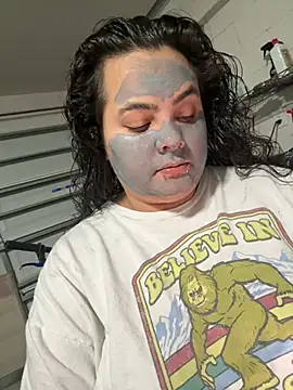 Snapshot of DatBishYouMiss chatting on January 30, 9:14 pm DatBishYouMiss online show from January 30, 9:14 pm