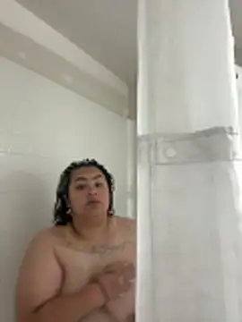 Snapshot of DatBishYouMiss chatting on February 24, 3:10 pm DatBishYouMiss online show from February 24, 3:10 pm