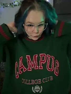 MaddisonHaas online show from March 7, 11:49 pm