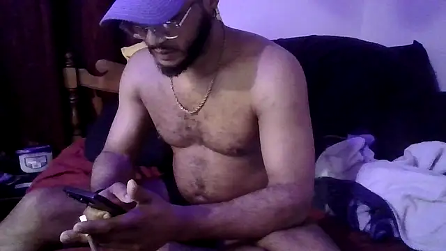 Snapshot of KySir1990 chatting on April 22, 1:19 am KySir1990 online show from April 22, 1:19 am