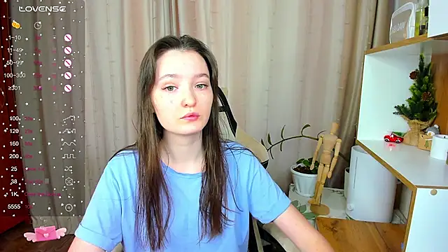 Fairyy Moon online show from January 15, 9:45 am