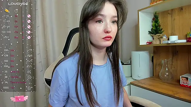 Fairyy Moon online show from February 1, 2:24 pm