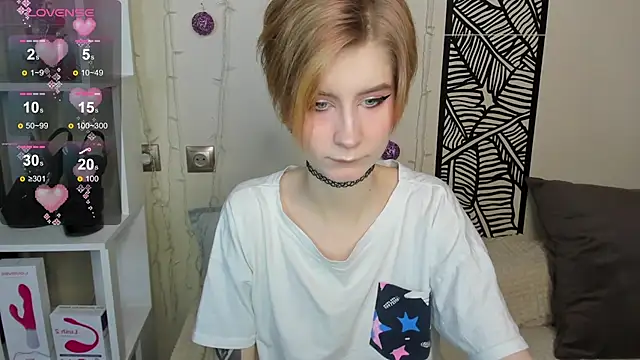 Angel Jules online show from January 11, 1:06 am