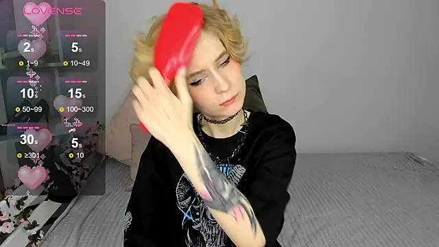 Angel Jules online show from March 4, 1:01 am