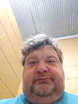 Snapshot of alienbunny chatting on January 6, 3:40 pm alienbunny online show from January 6, 3:40 pm