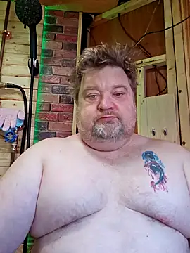 Snapshot of alienbunny chatting on January 8, 6:41 pm alienbunny online show from January 8, 6:41 pm