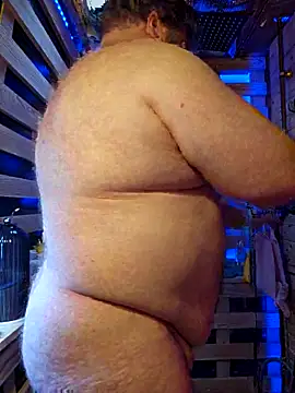 Snapshot of alienbunny chatting on March 12, 9:03 pm alienbunny online show from March 12, 9:03 pm