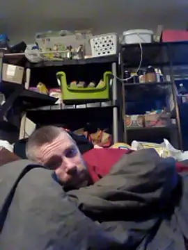 Snapshot of Cooperstone chatting on December 5, 2:09 am Cooperstone online show from December 5, 2:09 am