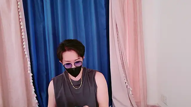 Snapshot of xxx_men chatting on June 14, 12:52 am xxx men online show from June 14, 12:52 am