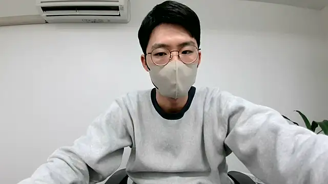 Snapshot of TakuryuJPN chatting on January 31, 11:56 am TakuryuJPN online show from January 31, 11:56 am