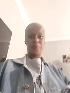 EbonylvyXxZA online show from October 19, 9:10 am