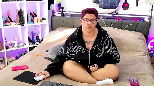 SunshineLexi online show from March 17, 2:20 pm