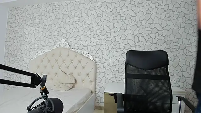 MateoBenjaminX online show from December 22, 8:03 pm