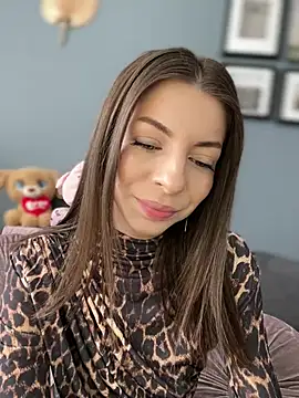 Mia Ethan online show from February 21, 7:56 am