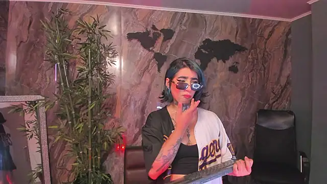 Alahia Dangelo online show from March 25, 5:52 pm