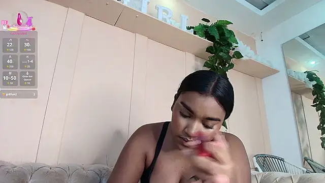 kayna gomez online show from February 27, 7:03 pm