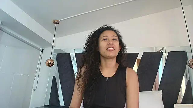 Milkdulce1 online show from September 15, 12:49 pm