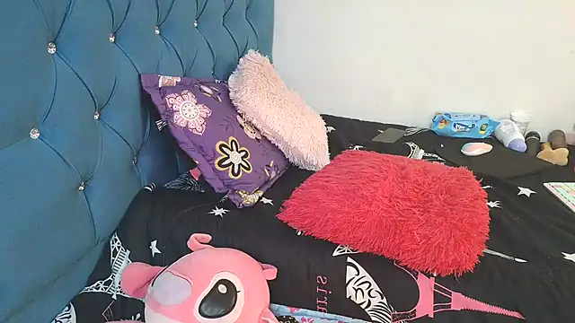 Milkdulce1 online show from January 15, 1:16 pm