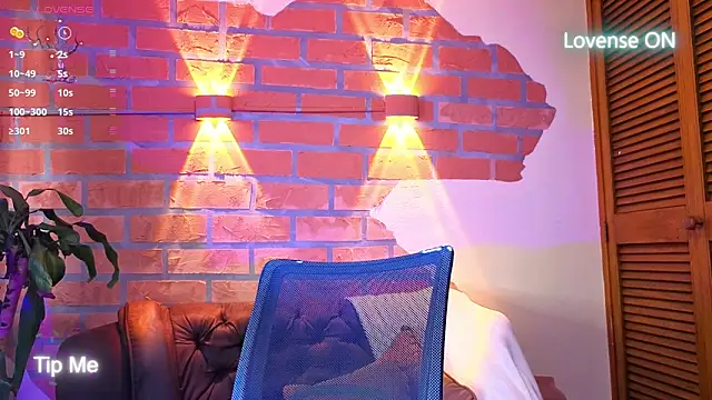 Dylanstonne online show from November 9, 7:12 pm