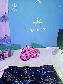 Snapshot of dulcesilvana10 chatting on December 19, 11:03 pm dulcesilvana10 online show from December 19, 11:03 pm