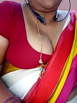 Snapshot of Sexy-Telugunayana2 chatting on February 2, 6:10 pm Sexy-Telugunayana2 online show from February 2, 6:10 pm