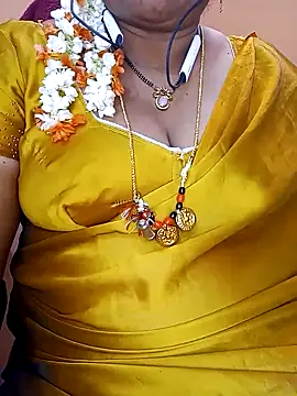 Snapshot of Sexy-Telugunayana2 chatting on February 20, 8:17 am Sexy-Telugunayana2 online show from February 20, 8:17 am