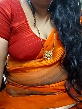 Snapshot of Sexy-Telugunayana2 chatting on April 18, 6:50 am Sexy-Telugunayana2 online show from April 18, 6:50 am