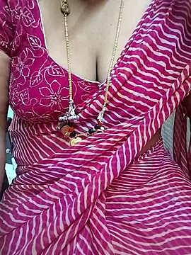 Snapshot of Sexy-Telugunayana2 chatting on May 10, 7:19 pm Sexy-Telugunayana2 online show from May 10, 7:19 pm
