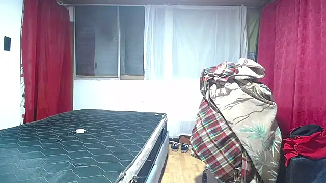 esjrobles online show from March 10, 3:34 am