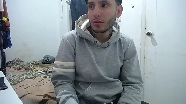 esjrobles online show from September 22, 12:40 pm