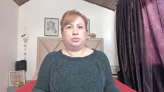 Snapshot of MonyCassius chatting on December 18, 12:22 pm MonyCassius online show from December 18, 12:22 pm