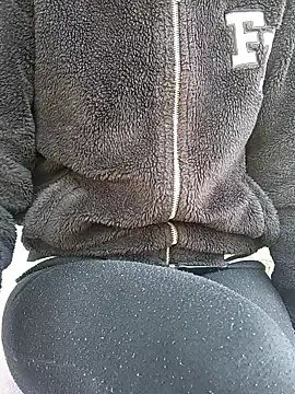 Snapshot of NEW_CRYSTAL chatting on September 24, 6:06 am NEW CRYSTAL online show from September 24, 6:06 am