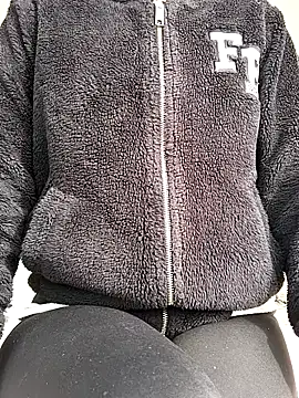 Snapshot of NEW_CRYSTAL chatting on October 3, 11:07 am NEW CRYSTAL online show from October 3, 11:07 am