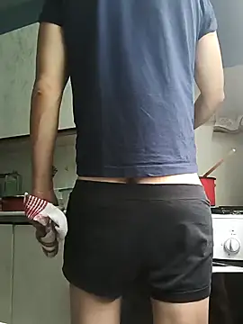 Snapshot of petibacsi96 chatting on January 16, 12:20 pm petibacsi96 online show from January 16, 12:20 pm