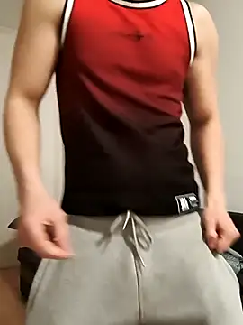 Snapshot of petibacsi96 chatting on March 18, 8:37 pm petibacsi96 online show from March 18, 8:37 pm