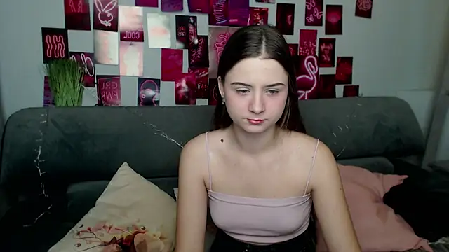 MilanaRoza online show from October 16, 4:57 am