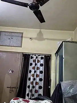 yoursweety09 online show from March 12, 1:47 am