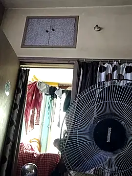 yoursweety09 online show from March 13, 6:37 am