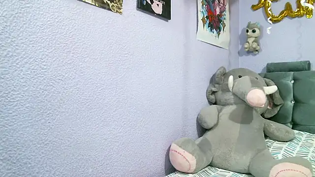 pamelaykamila online show from March 16, 5:47 am