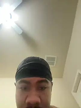 Snapshot of cumwatch3376 chatting on December 15, 8:04 pm cumwatch3376 online show from December 15, 8:04 pm