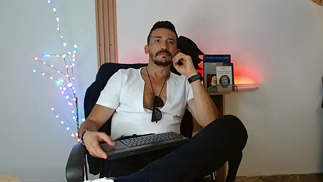 Reiko 85  online show from January 10, 7:26 pm