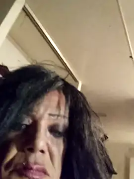 Snapshot of Cumhrd777 chatting on October 22, 10:04 am Cumhrd777 online show from October 22, 10:04 am