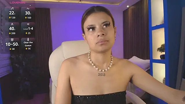 Snapshot of Antonella_Torres2 chatting on November 13, 3:27 am Antonella Torres2 online show from November 13, 3:27 am