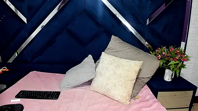 Just Gissellex online show from July 9, 10:47 pm