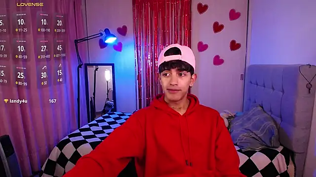 Snapshot of teobowny_ chatting on February 15, 7:28 pm teobowny online show from February 15, 7:28 pm