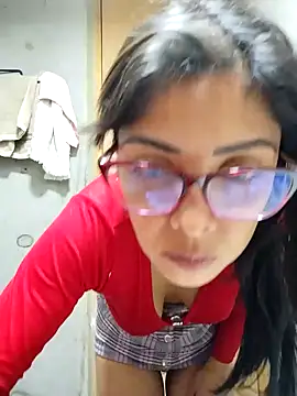 Vanessagirld online show from December 13, 6:21 am