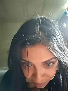 Vanessagirld online show from December 23, 6:58 pm