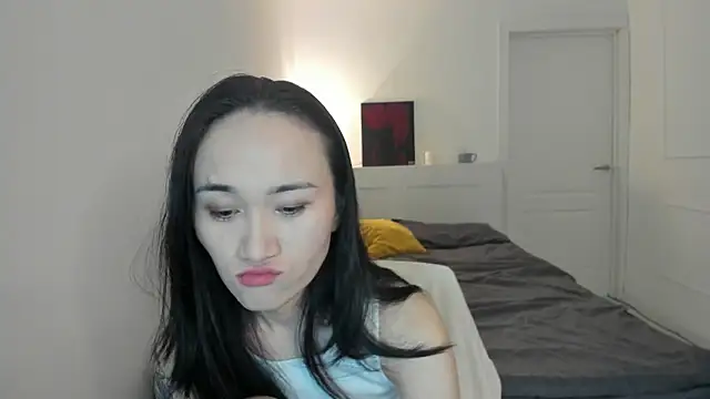 aenie online show from October 21, 4:02 am