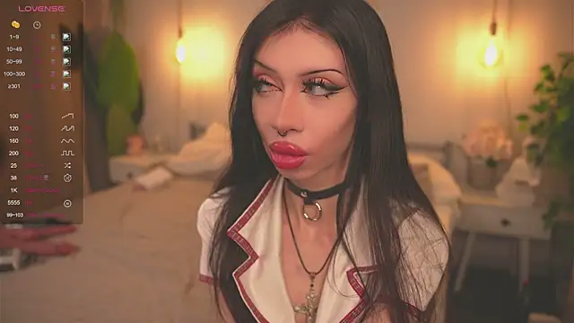 Snapshot of Devilsss_toy chatting on October 18, 4:08 pm Devilsss toy online show from October 18, 4:08 pm